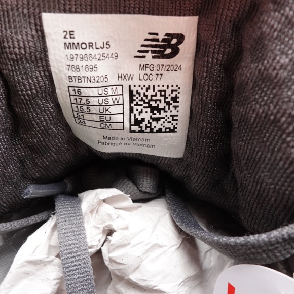 NEW WIDE 2E Men's New Balance Fresh Foam X More v5 Sneakers MMORLJ5 Grey - Picture 8 of 9